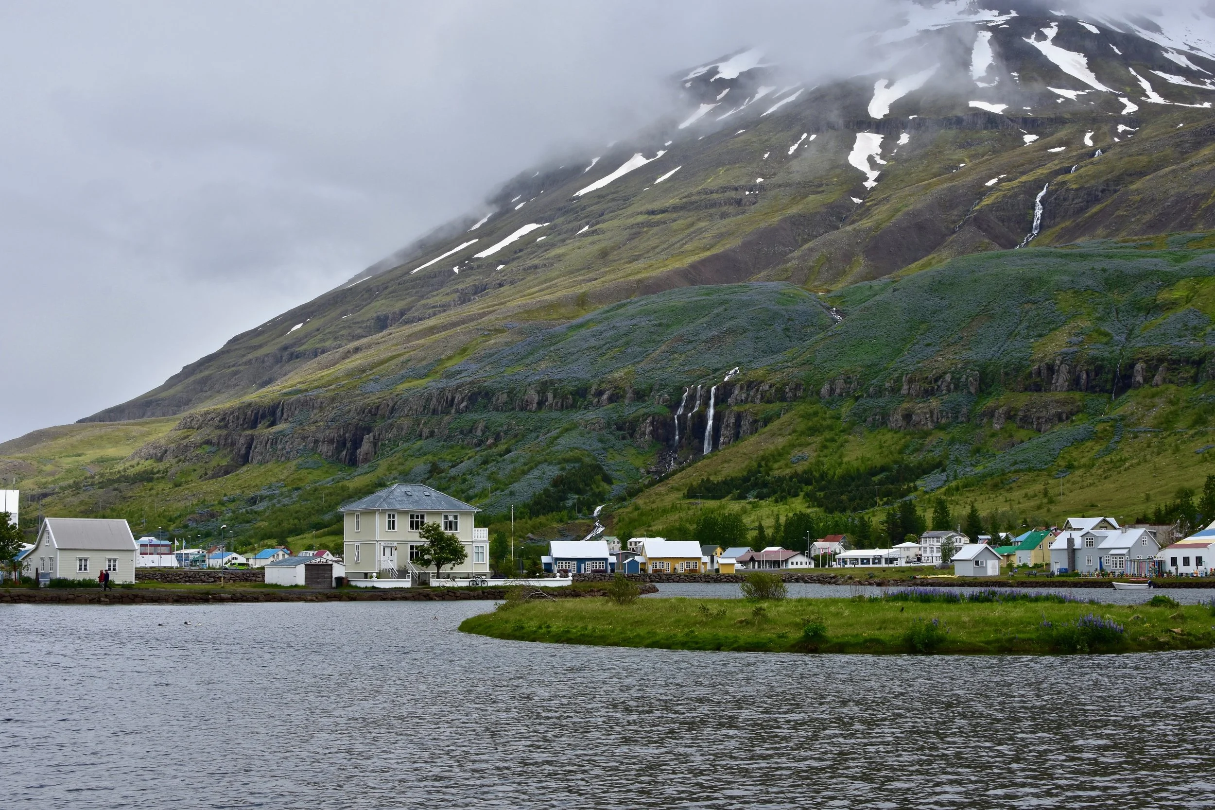 Tarjima bilan uyqu porno tomosha